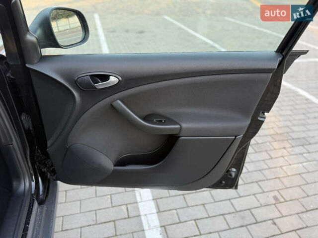 Черный Сеат Алтеа Фритрэк, объемом двигателя 2 л и пробегом 160 тыс. км за 9500 $, фото 34 на Automoto.ua