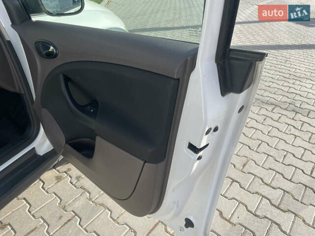 Сеат Алтеа Фритрэк, объемом двигателя 2 л и пробегом 280 тыс. км за 6700 $, фото 21 на Automoto.ua