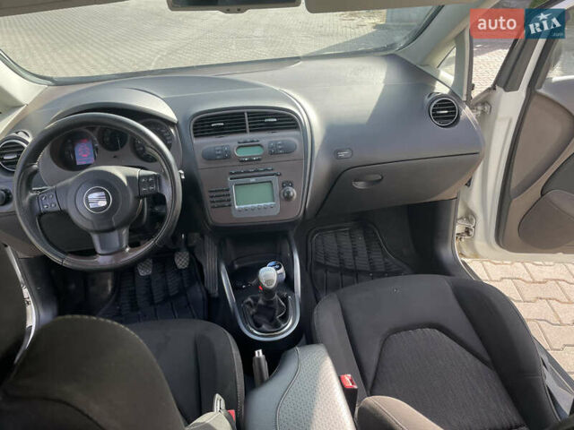 Сеат Алтеа Фритрэк, объемом двигателя 2 л и пробегом 280 тыс. км за 6700 $, фото 12 на Automoto.ua