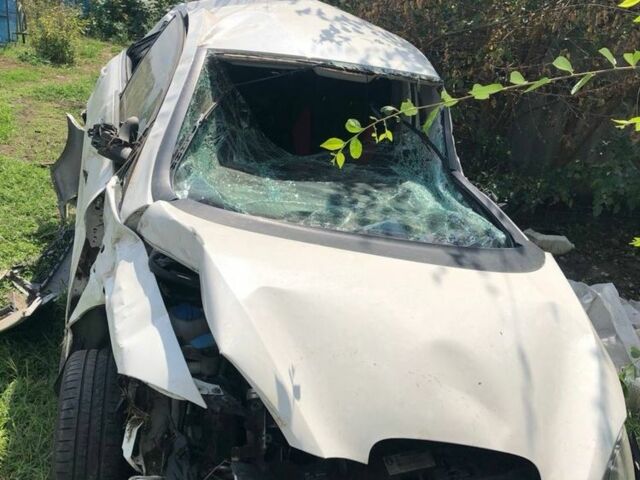 Белый Сеат Алтеа, объемом двигателя 0 л и пробегом 50 тыс. км за 1200 $, фото 13 на Automoto.ua