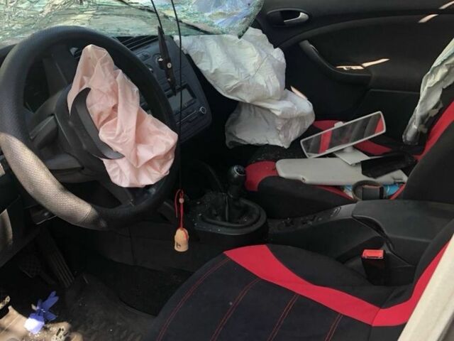 Білий Сеат Altea, об'ємом двигуна 0 л та пробігом 50 тис. км за 1200 $, фото 6 на Automoto.ua