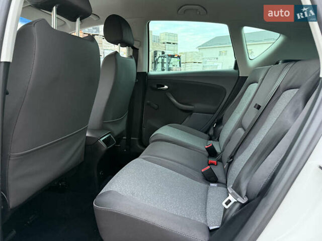 Білий Сеат Altea, об'ємом двигуна 1.6 л та пробігом 255 тис. км за 4999 $, фото 29 на Automoto.ua