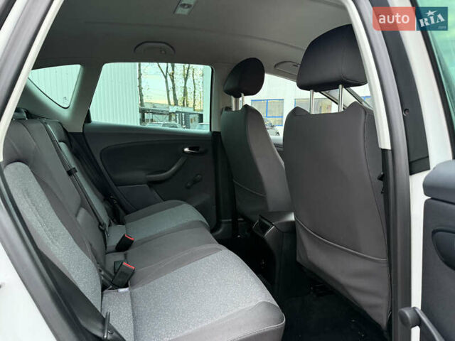 Білий Сеат Altea, об'ємом двигуна 1.6 л та пробігом 255 тис. км за 4999 $, фото 36 на Automoto.ua