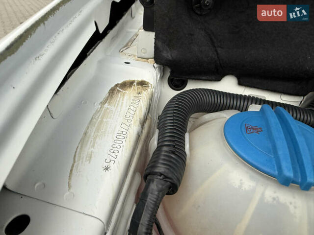 Білий Сеат Altea, об'ємом двигуна 1.6 л та пробігом 255 тис. км за 4999 $, фото 45 на Automoto.ua