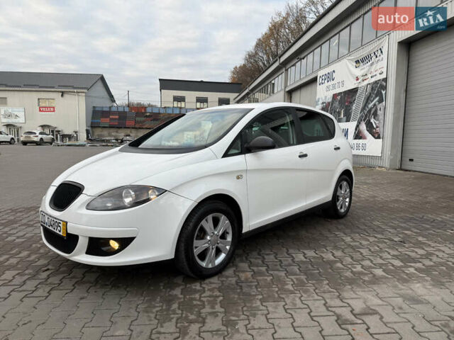 Белый Сеат Алтеа, объемом двигателя 1.6 л и пробегом 250 тыс. км за 5100 $, фото 2 на Automoto.ua