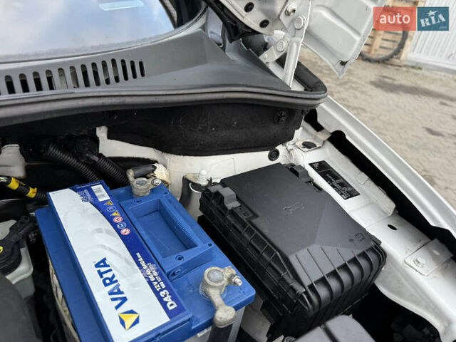 Белый Сеат Алтеа, объемом двигателя 1.6 л и пробегом 250 тыс. км за 5100 $, фото 46 на Automoto.ua