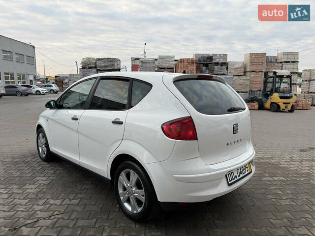 Білий Сеат Altea, об'ємом двигуна 1.6 л та пробігом 255 тис. км за 4999 $, фото 7 на Automoto.ua