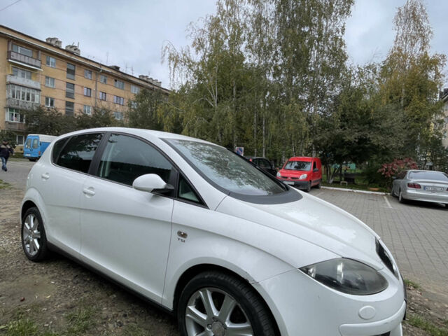 Белый Сеат Алтеа, объемом двигателя 1.39 л и пробегом 250 тыс. км за 5000 $, фото 1 на Automoto.ua