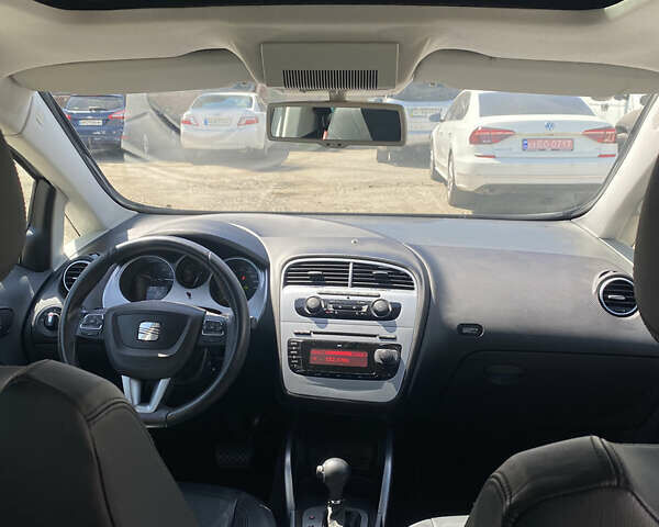Сеат Алтеа 2009 в Луцке на Automoto.ua Белый Сеат Алтеа, объемом двигателя 1.8 л и пробегом 170 тыс. км за 7000 $, фото 15 на Automoto.ua
