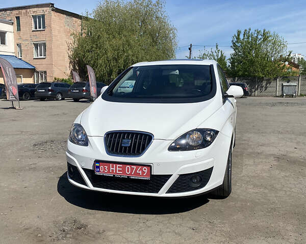 Сеат Алтеа 2009 в Луцке на Automoto.ua Белый Сеат Алтеа, объемом двигателя 1.8 л и пробегом 170 тыс. км за 7000 $, фото 1 на Automoto.ua