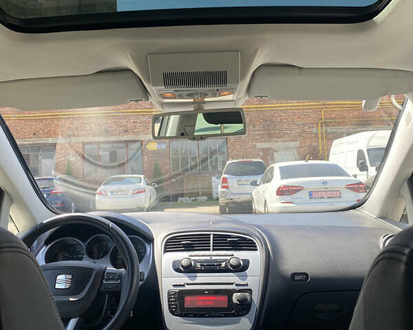 Сеат Алтеа 2009 в Луцке на Automoto.ua Белый Сеат Алтеа, объемом двигателя 1.8 л и пробегом 170 тыс. км за 7000 $, фото 16 на Automoto.ua