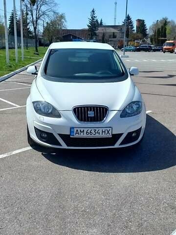 Білий Сеат Altea, об'ємом двигуна 1.39 л та пробігом 190 тис. км за 5950 $, фото 21 на Automoto.ua