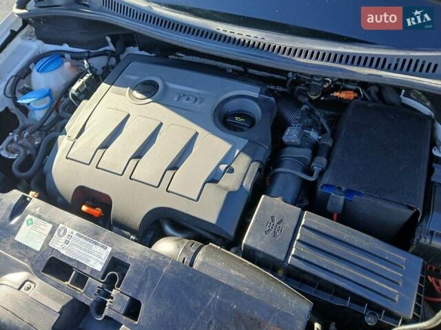 Білий Сеат Altea, об'ємом двигуна 1.6 л та пробігом 263 тис. км за 7430 $, фото 35 на Automoto.ua