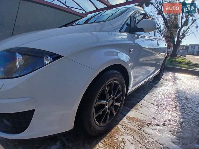 Білий Сеат Altea, об'ємом двигуна 1.6 л та пробігом 263 тис. км за 7430 $, фото 18 на Automoto.ua
