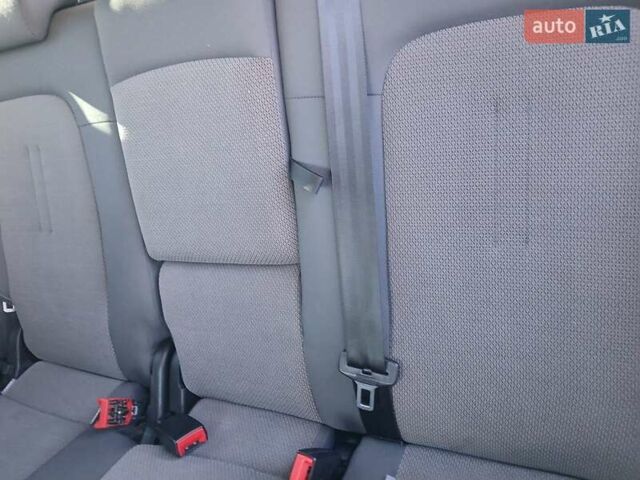 Білий Сеат Altea, об'ємом двигуна 1.6 л та пробігом 263 тис. км за 7430 $, фото 33 на Automoto.ua