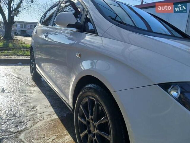 Білий Сеат Altea, об'ємом двигуна 1.6 л та пробігом 263 тис. км за 7430 $, фото 11 на Automoto.ua