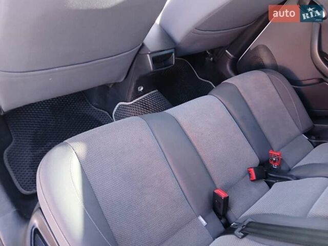 Білий Сеат Altea, об'ємом двигуна 1.6 л та пробігом 263 тис. км за 7430 $, фото 31 на Automoto.ua
