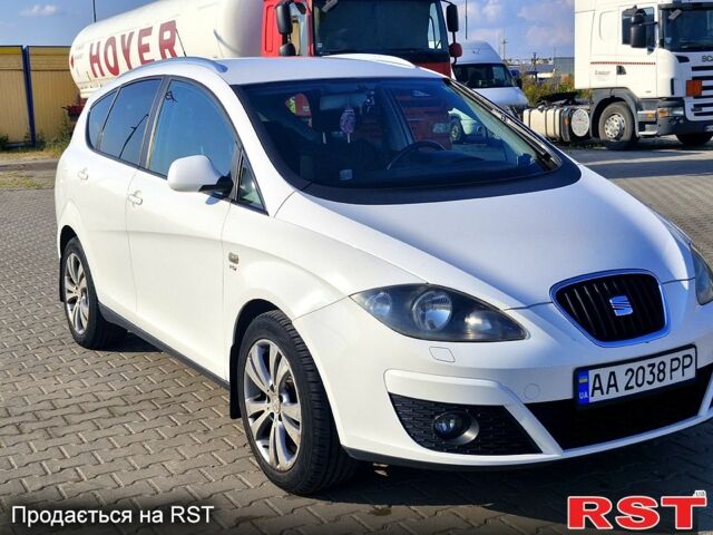 Белый Сеат Алтеа, объемом двигателя 1.8 л и пробегом 175 тыс. км за 7700 $, фото 6 на Automoto.ua