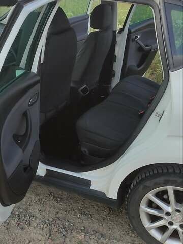 Белый Сеат Алтеа, объемом двигателя 1.4 л и пробегом 180 тыс. км за 6300 $, фото 4 на Automoto.ua