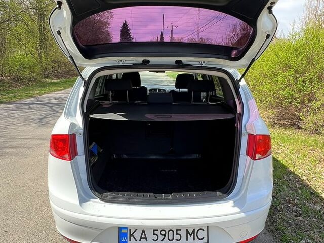 Сеат Altea 2013 у Фастове на Automoto.ua Білий Сеат Altea, об'ємом двигуна 1.6 л та пробігом 121 тис. км за 8900 $, фото 12 на Automoto.ua