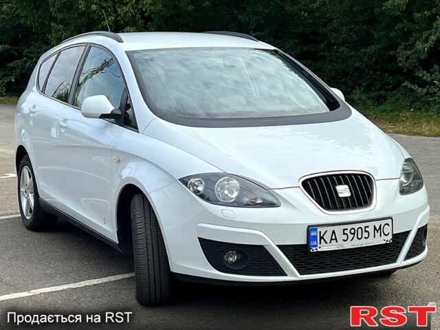 Сеат Altea 2013 у Фастове на Automoto.ua Білий Сеат Altea, об'ємом двигуна 1.6 л та пробігом 121 тис. км за 8900 $, фото 5 на Automoto.ua
