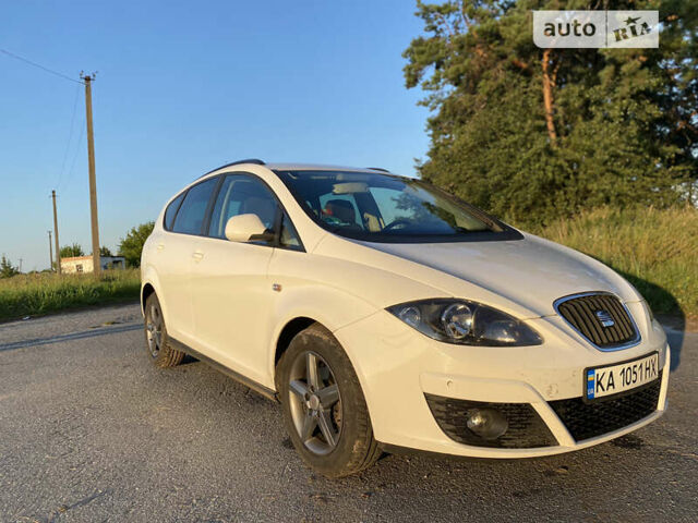 Білий Сеат Altea, об'ємом двигуна 1.6 л та пробігом 240 тис. км за 9200 $, фото 5 на Automoto.ua