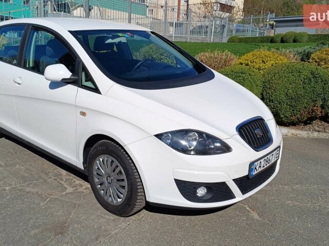 Білий Сеат Altea, об'ємом двигуна 1.2 л та пробігом 167 тис. км за 7500 $, фото 3 на Automoto.ua