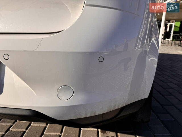 Белый Сеат Алтеа, объемом двигателя 1.6 л и пробегом 211 тыс. км за 10500 $, фото 8 на Automoto.ua