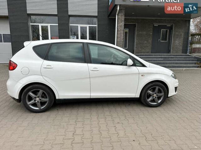Білий Сеат Altea, об'ємом двигуна 1.39 л та пробігом 159 тис. км за 8700 $, фото 11 на Automoto.ua