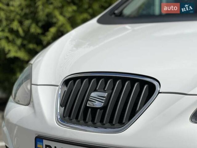 Білий Сеат Altea, об'ємом двигуна 1.6 л та пробігом 257 тис. км за 8999 $, фото 6 на Automoto.ua