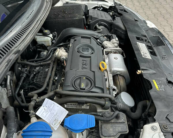 Белый Сеат Алтеа, объемом двигателя 1.39 л и пробегом 159 тыс. км за 8700 $, фото 39 на Automoto.ua