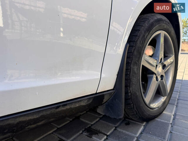 Белый Сеат Алтеа, объемом двигателя 1.6 л и пробегом 211 тыс. км за 10500 $, фото 11 на Automoto.ua