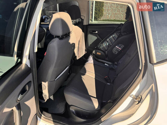 Белый Сеат Алтеа, объемом двигателя 1.6 л и пробегом 211 тыс. км за 10500 $, фото 24 на Automoto.ua