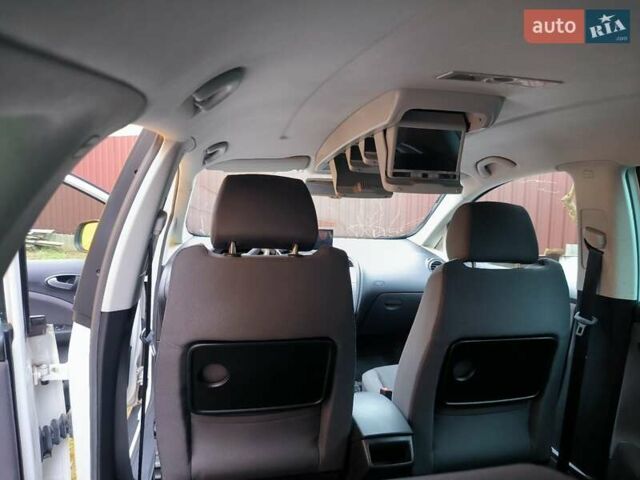 Білий Сеат Altea, об'ємом двигуна 1.6 л та пробігом 129 тис. км за 10300 $, фото 26 на Automoto.ua