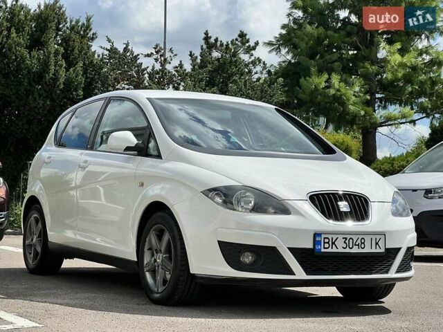 Білий Сеат Altea, об'ємом двигуна 1.6 л та пробігом 257 тис. км за 8999 $, фото 4 на Automoto.ua