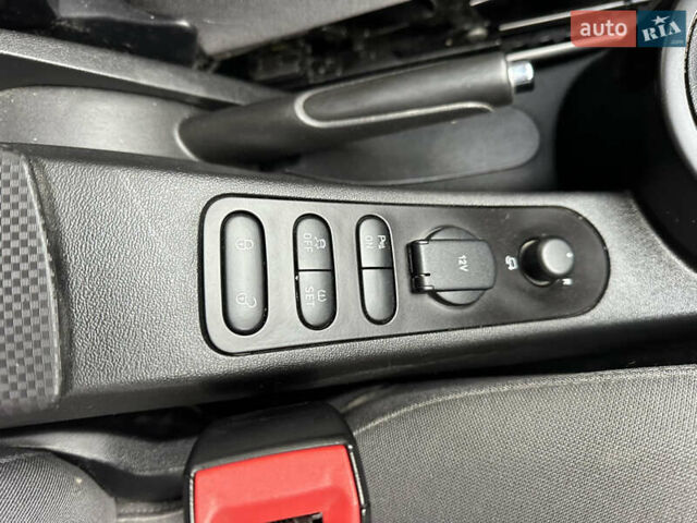 Белый Сеат Алтеа, объемом двигателя 1.39 л и пробегом 159 тыс. км за 8700 $, фото 33 на Automoto.ua