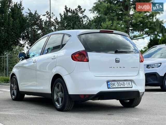 Білий Сеат Altea, об'ємом двигуна 1.6 л та пробігом 257 тис. км за 8999 $, фото 11 на Automoto.ua