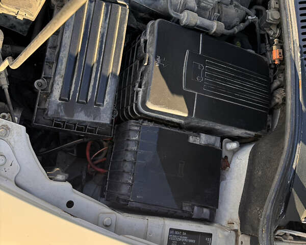 Белый Сеат Алтеа, объемом двигателя 1.6 л и пробегом 211 тыс. км за 10500 $, фото 39 на Automoto.ua