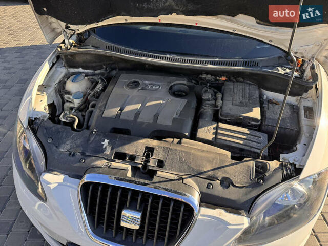 Белый Сеат Алтеа, объемом двигателя 1.6 л и пробегом 211 тыс. км за 10500 $, фото 36 на Automoto.ua