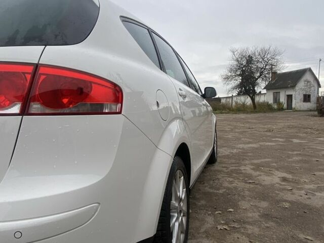 Белый Сеат Алтеа, объемом двигателя 1.6 л и пробегом 238 тыс. км за 9500 $, фото 2 на Automoto.ua