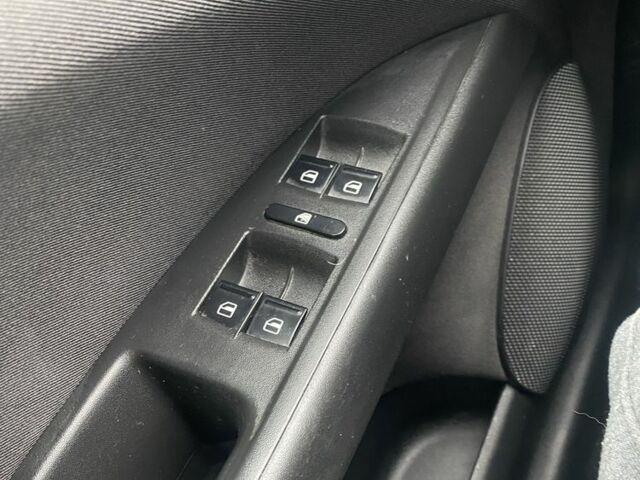 Белый Сеат Алтеа, объемом двигателя 1.6 л и пробегом 238 тыс. км за 9500 $, фото 21 на Automoto.ua