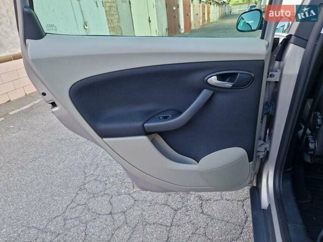 Бежевий Сеат Altea, об'ємом двигуна 1.8 л та пробігом 101 тис. км за 9950 $, фото 50 на Automoto.ua