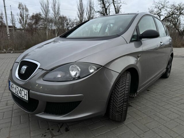 Бежевий Сеат Altea, об'ємом двигуна 1.9 л та пробігом 404 тис. км за 2855 $, фото 2 на Automoto.ua