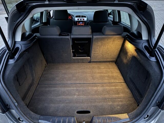 Бежевий Сеат Altea, об'ємом двигуна 1.9 л та пробігом 404 тис. км за 2855 $, фото 11 на Automoto.ua