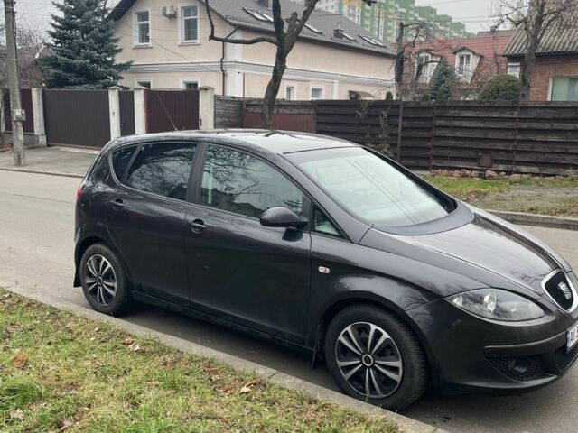 Черный Сеат Алтеа, объемом двигателя 1.6 л и пробегом 340 тыс. км за 3999 $, фото 3 на Automoto.ua