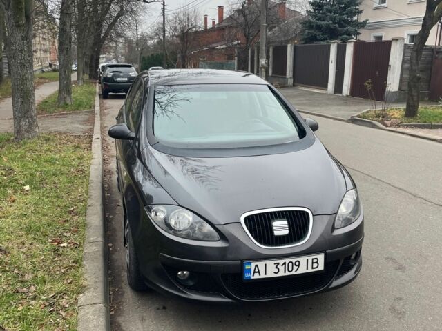 Черный Сеат Алтеа, объемом двигателя 1.6 л и пробегом 340 тыс. км за 3999 $, фото 2 на Automoto.ua