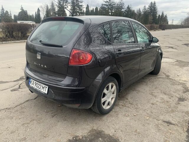 Черный Сеат Алтеа, объемом двигателя 2 л и пробегом 353 тыс. км за 4500 $, фото 2 на Automoto.ua