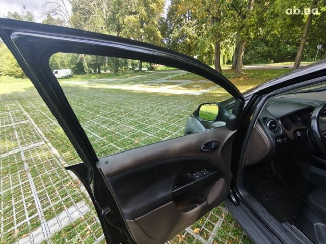 Сеат Алтеа 2008 в Киеве на Automoto.ua Черный Сеат Алтеа, объемом двигателя 2 л и пробегом 234 тыс. км за 9000 $, фото 9 на Automoto.ua