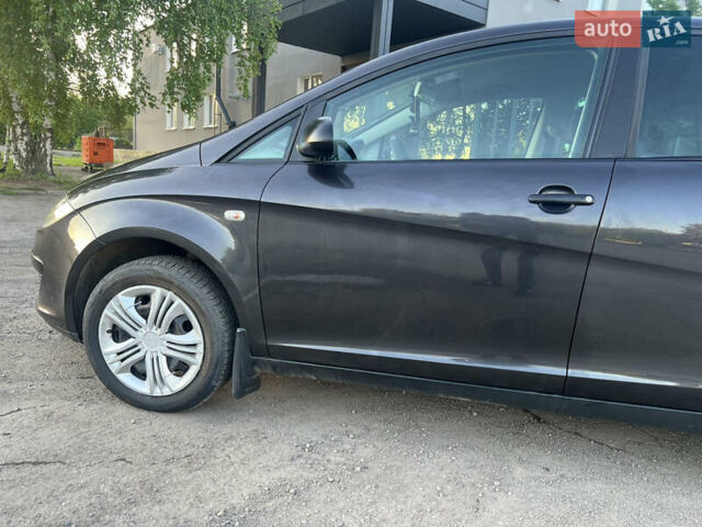 Чорний Сеат Altea, об'ємом двигуна 1.6 л та пробігом 240 тис. км за 5550 $, фото 3 на Automoto.ua