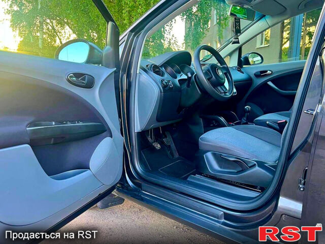 Чорний Сеат Altea, об'ємом двигуна 1.6 л та пробігом 235 тис. км за 5650 $, фото 4 на Automoto.ua